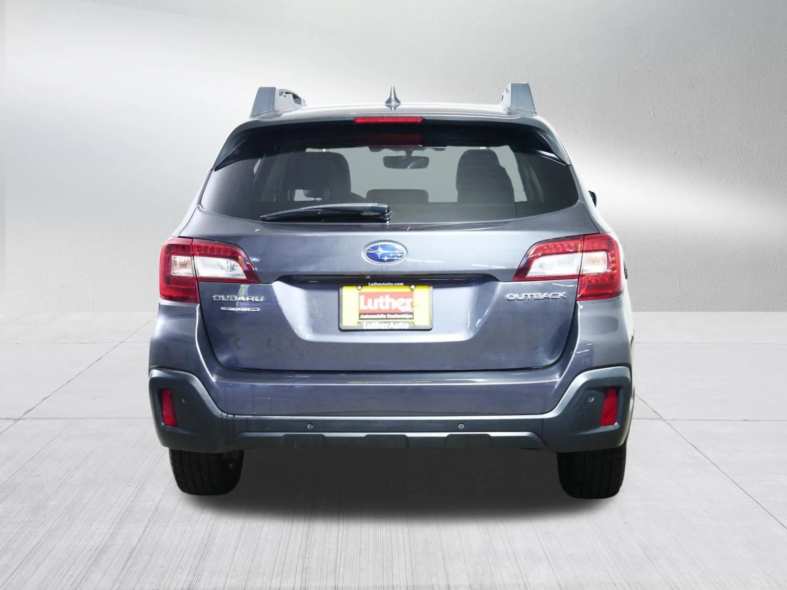 Used 2019 Magnetite Gray Metallic Subaru Limited image 6