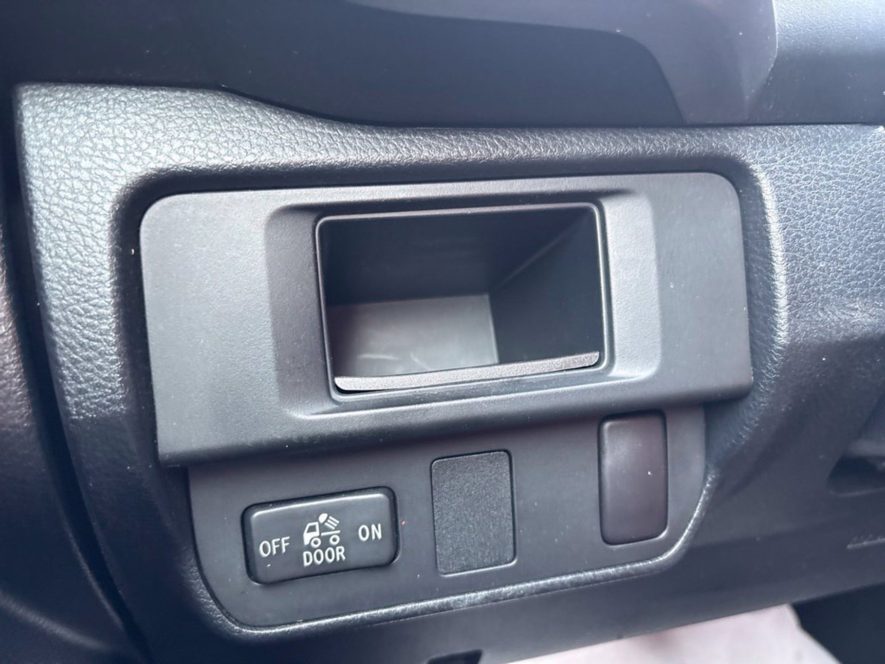 Used 2017 Magnetic Gray Metallic Toyota SR5 image 16