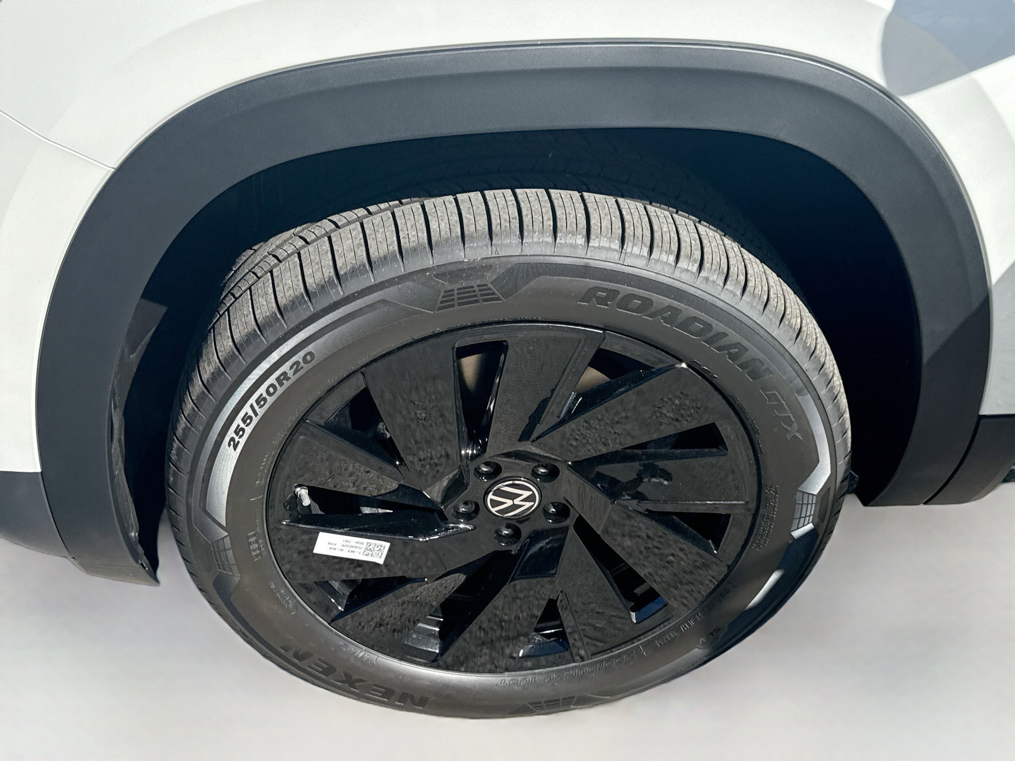 2026 Volkswagen Atlas SE w/Tech - Photo 27