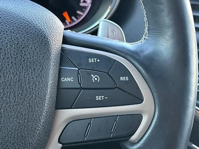 Used 2017 Blue Jeep Limited image 27