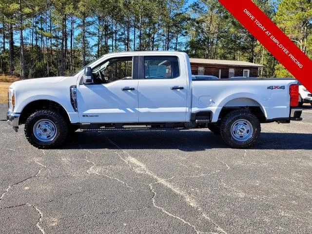 New 2026 Oxford White Ford F-250® XL image 32