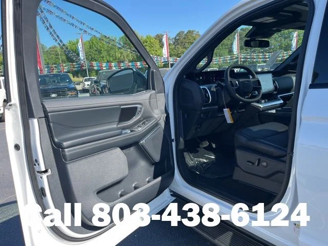 New 2026 Star White Metallic Tri-Coat Ford Platinum® image 4