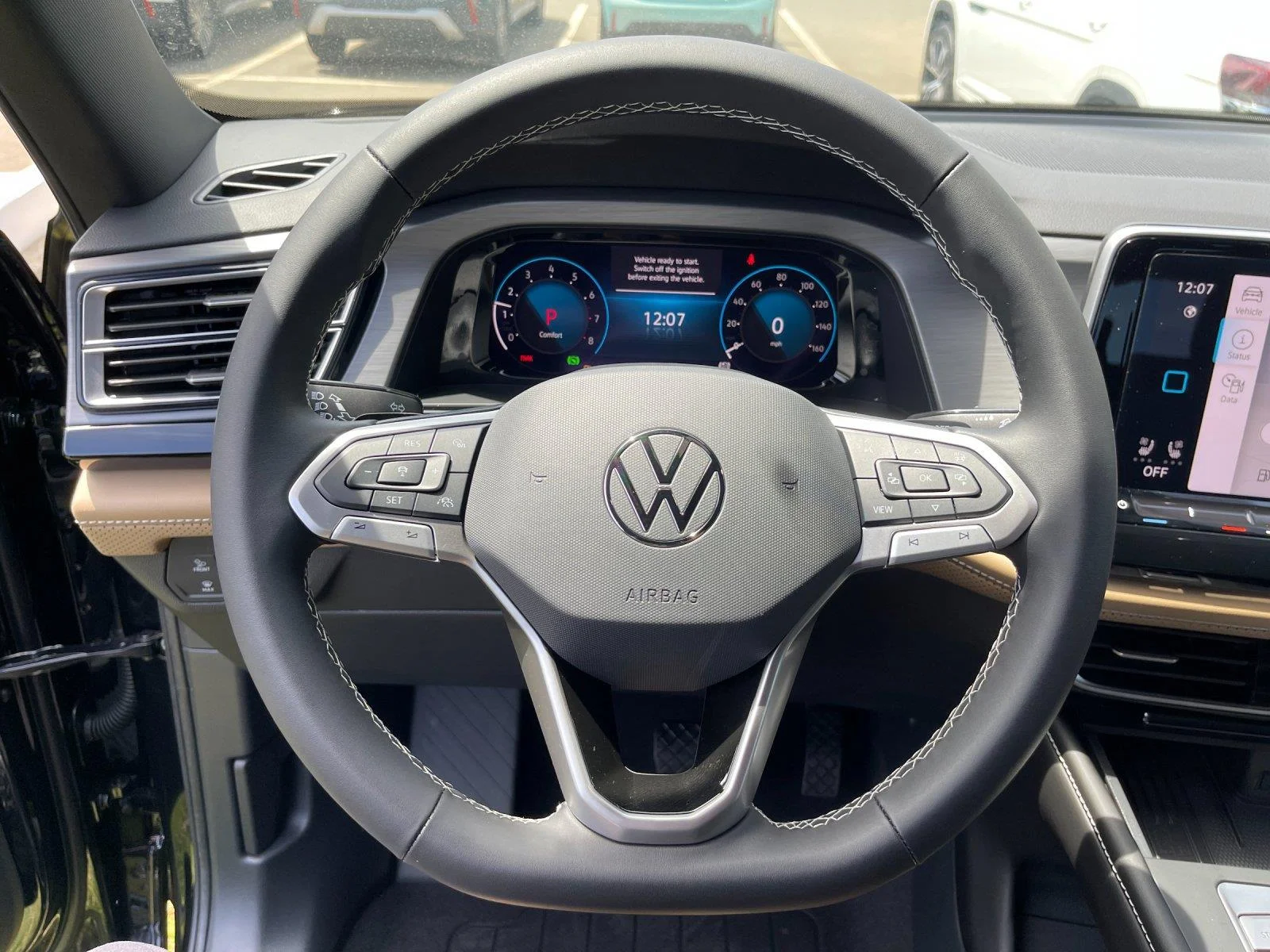 New 2026 Deep Black Pearl Volkswagen 2.0T SE image 18
