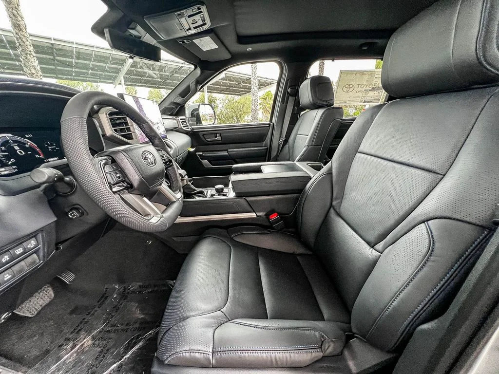 2026 Toyota Tundra Platinum - Photo 16