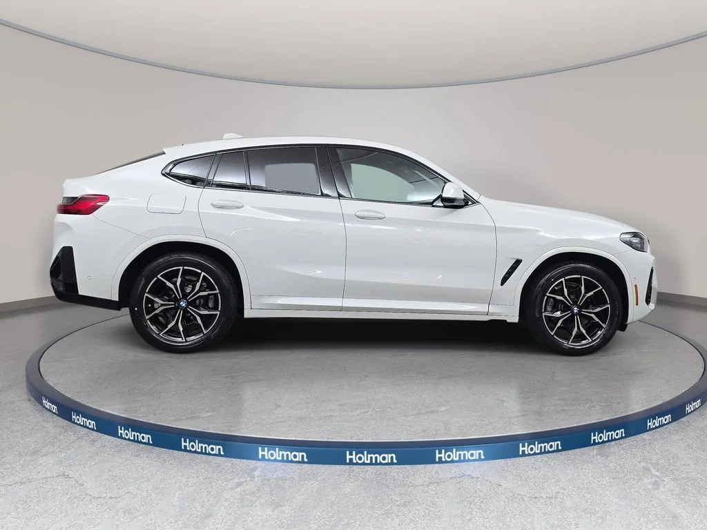 Used 2024 Alpine White BMW xDrive30i image 5