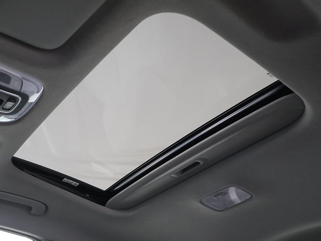 2024 Hyundai Elantra SEL - Photo 17