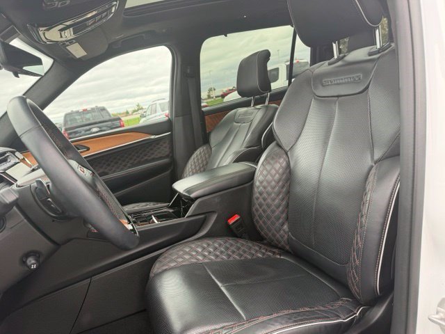 Used 2023 Bright White Clearcoat Jeep Summit Reserve image 11