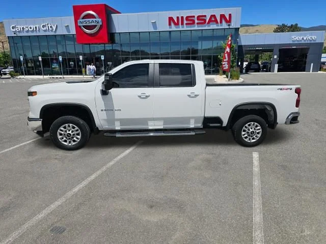 2025 Chevrolet Silverado HD LT 4WD Crew Cab Standard Box's photo