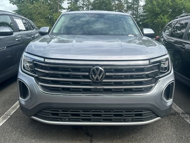 Used 2024 Silver Volkswagen 2.0T SE w/Technology image 2