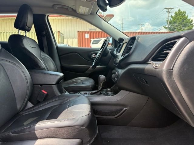 Used 2021 Blue Jeep Latitude Lux image 13