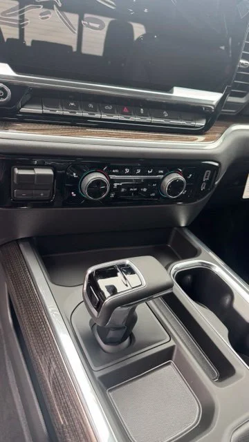 2026 Chevrolet Silverado 1500 LT - Photo 8
