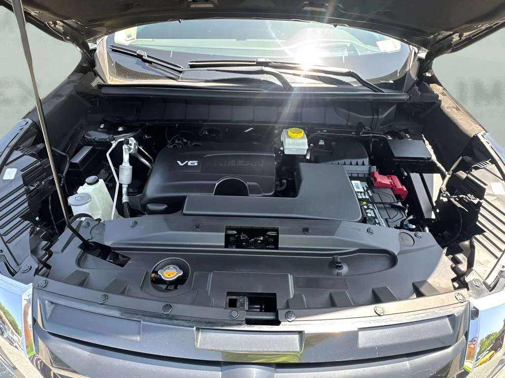 Used 2023 Gray Nissan Platinum image 35