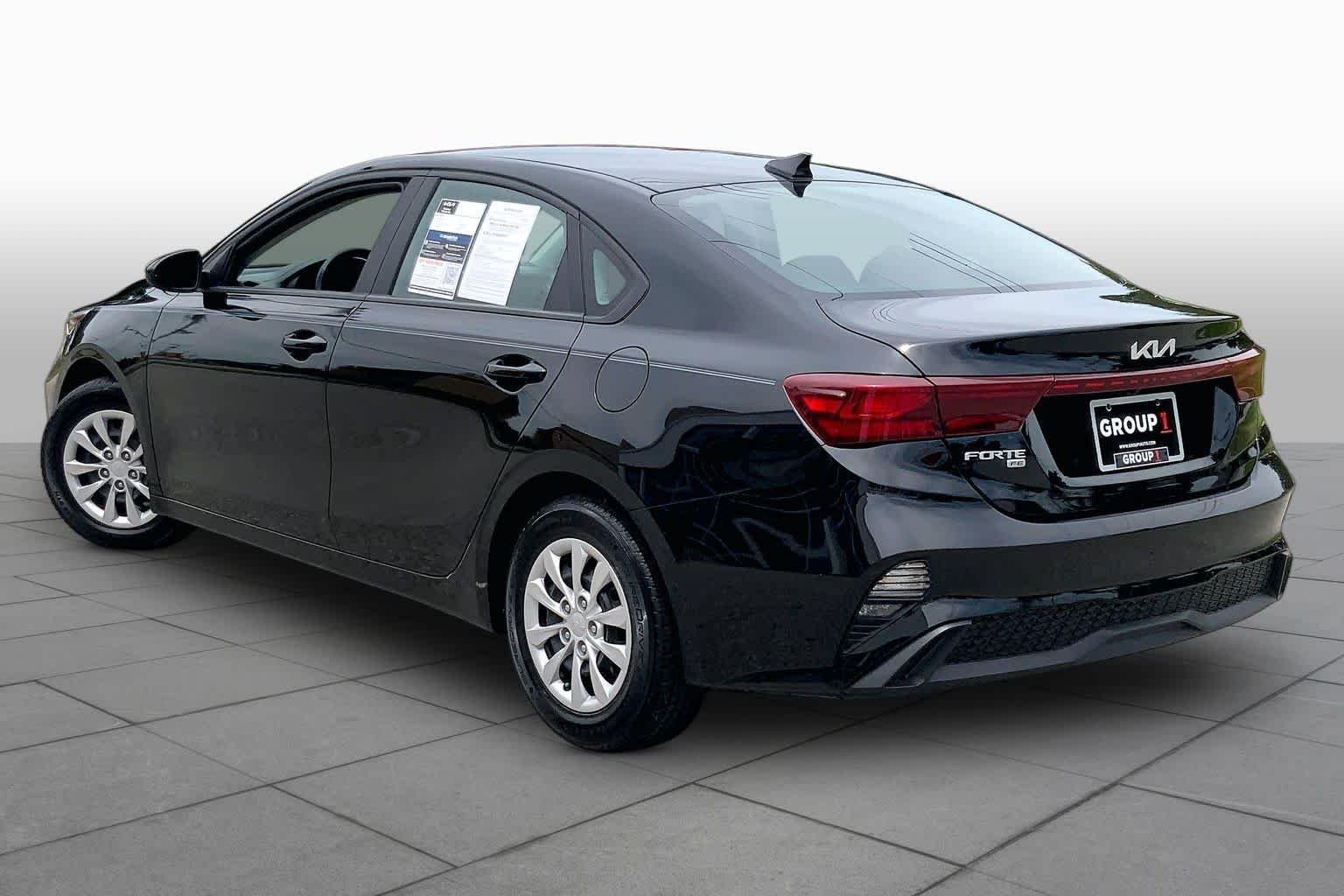 Certified Used 2023 Aurora Black Kia LXS image 11
