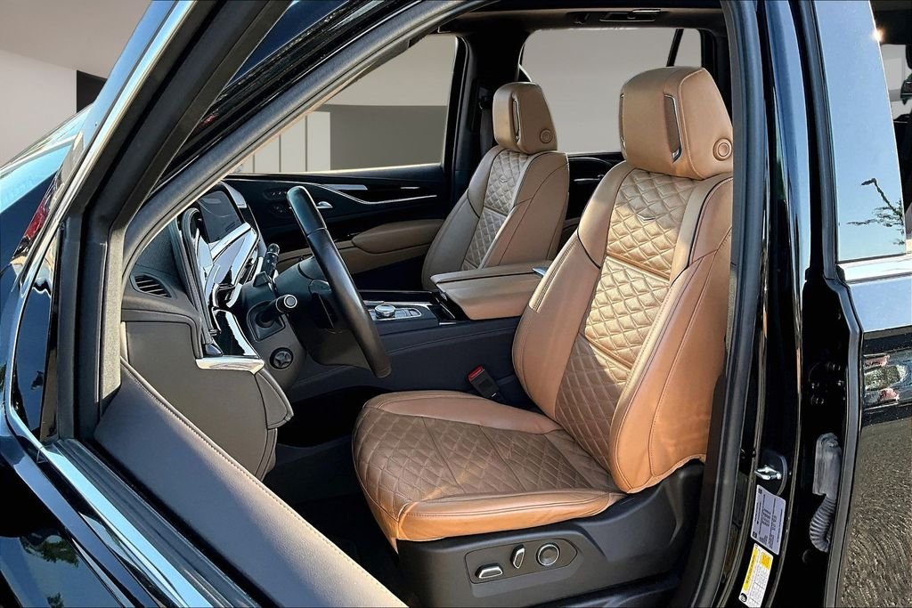 Used 2024 Black Cadillac Premium Luxury image 27