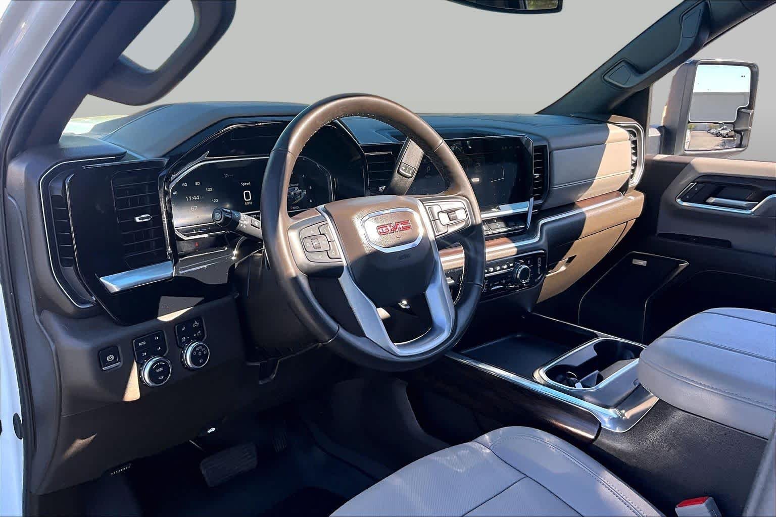 Used 2024 Summit White GMC SLT image 18