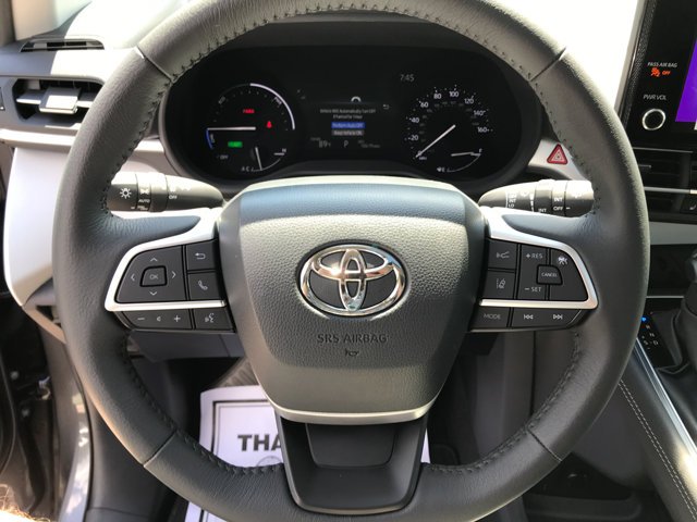 Used 2025 Magnetic Gray Metallic Toyota XLE image 17