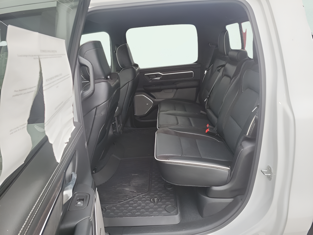 2025 RAM 1500 Laramie - Photo 18
