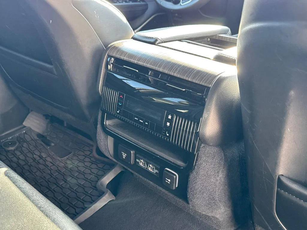 Certified Used 2024 White Jeep Series II image 7