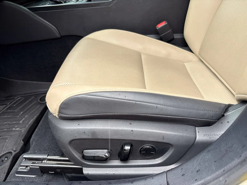 Used 2021 Beige Lexus 300h image 11