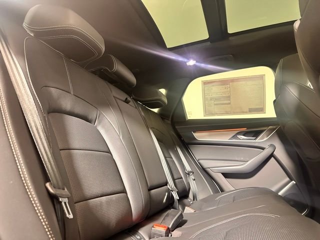 2026 Jaguar F-Pace R-Dynamic S - Photo 23