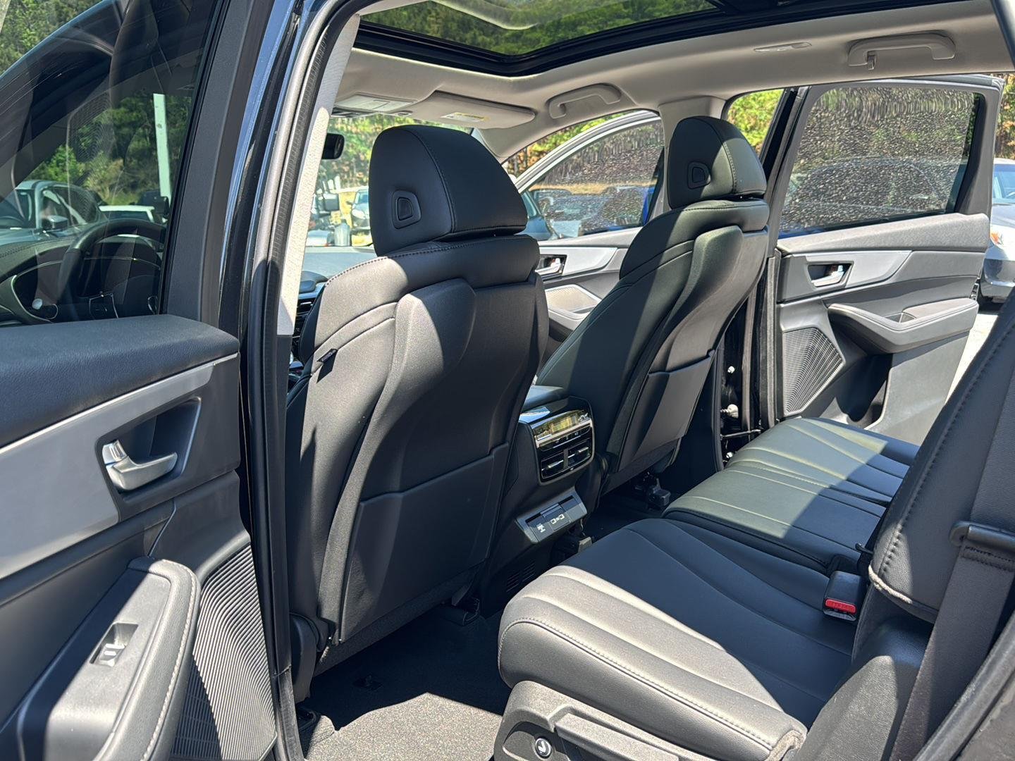 Used 2024 Majestic Black Pearl Acura Base image 20