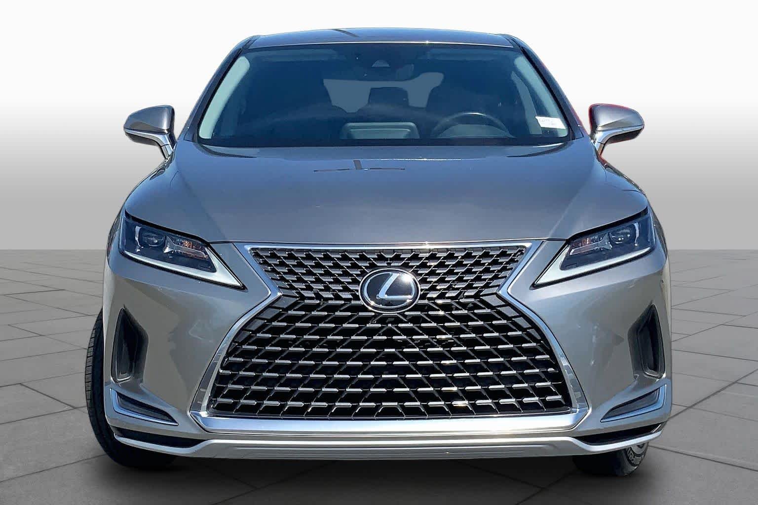 Used 2022 Atomic Silver Lexus  image 4