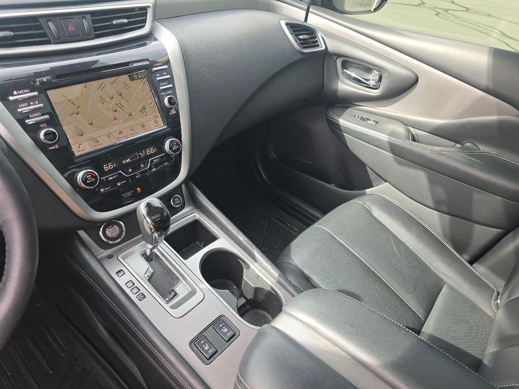 Used 2020 Cayenne Red Metallic Nissan SL image 30