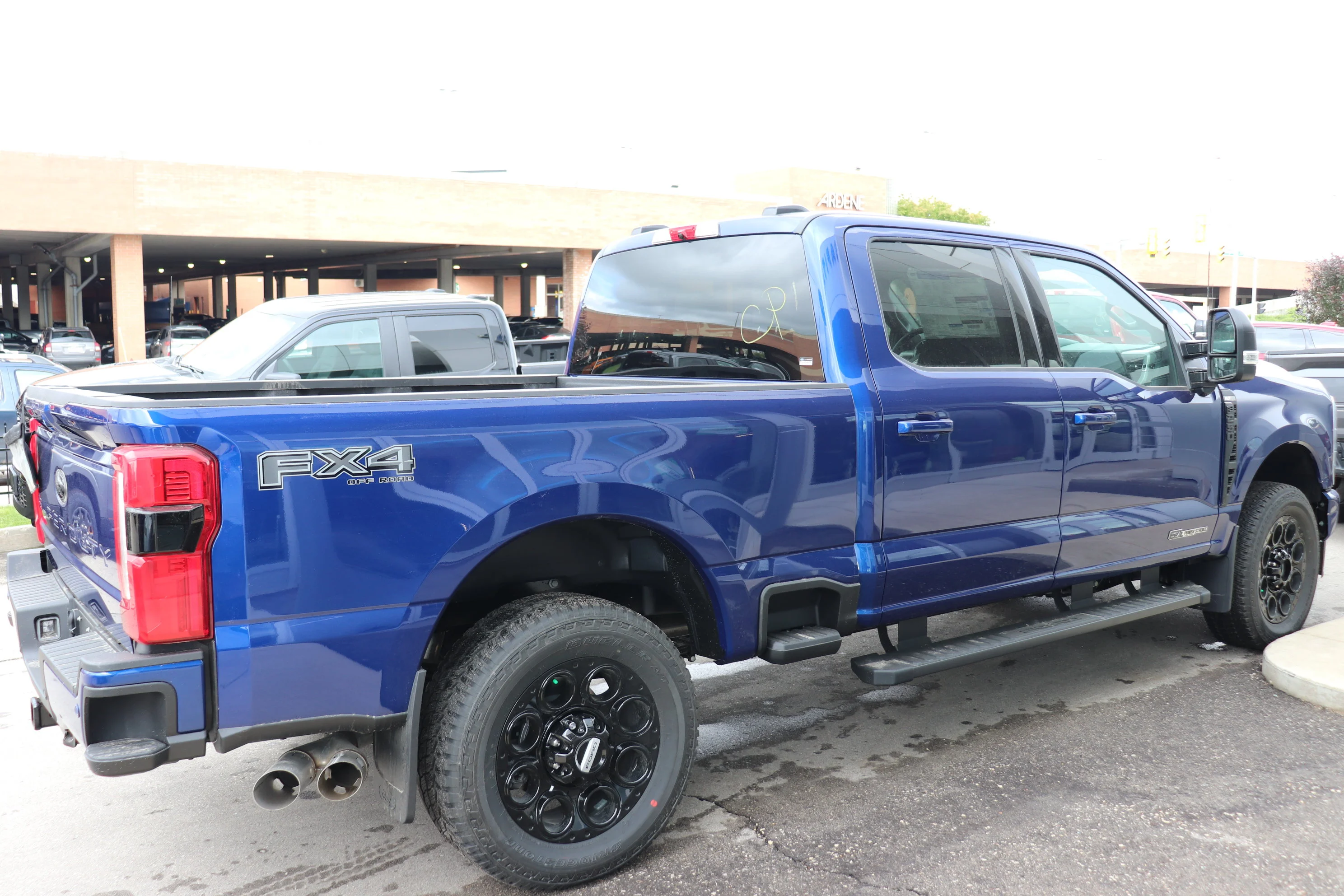 New 2026 ARGON BLUE METALLIC Ford XLT image 4