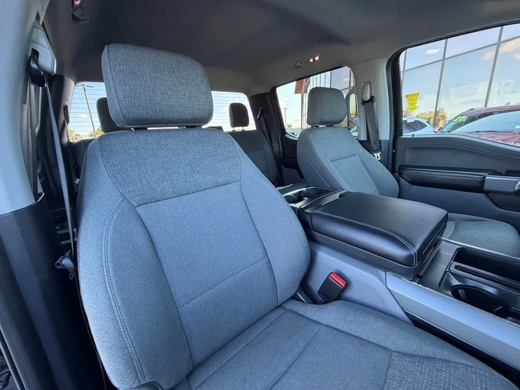 Used 2024 Black Ford XLT image 44