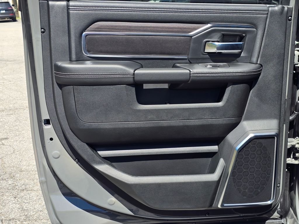 New 2026 Ceramic Gray Clear-Coat Exterior Paint RAM Laramie image 36