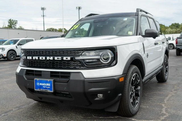 New 2026 White Ford Outer Banks image 2