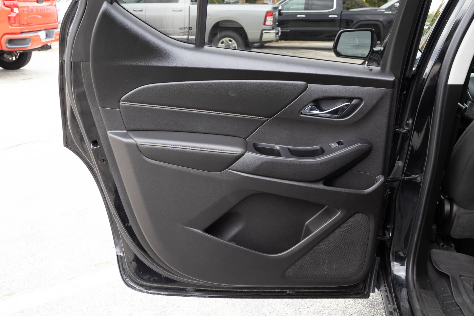 Used 2019 MOSAIC BLACK METALLIC Chevrolet LS image 36
