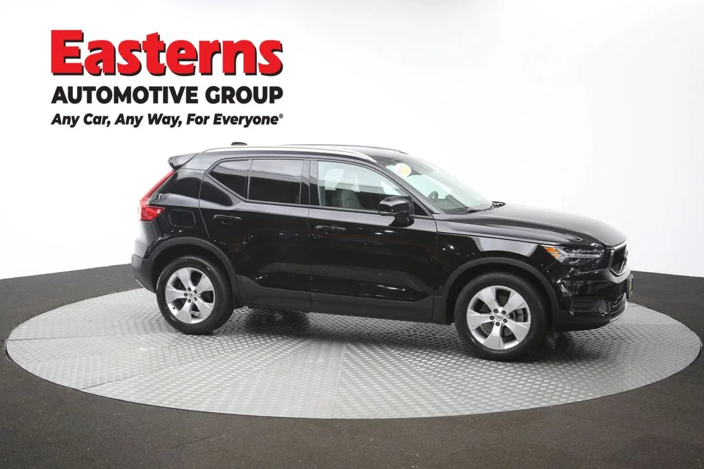 Used 2019 Black Volvo Momentum image 45