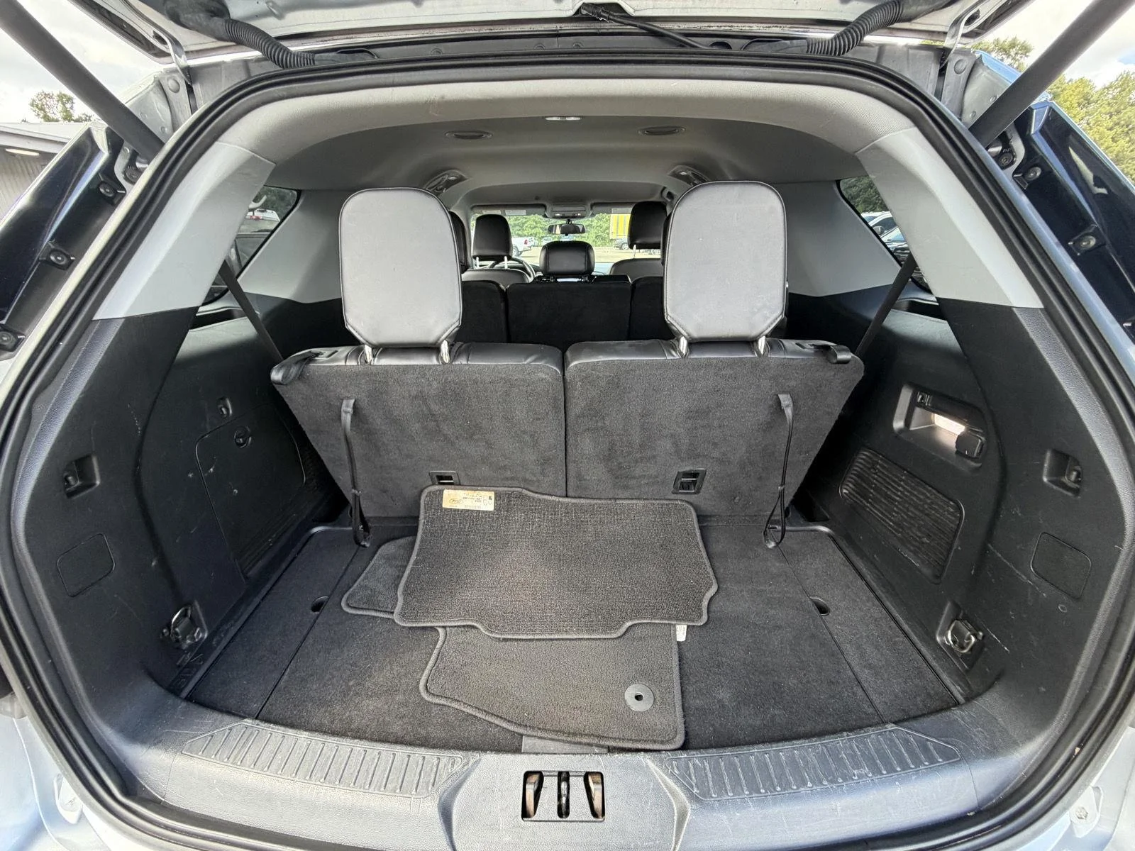 Used 2022 Iconic Silver Ford XLT image 19