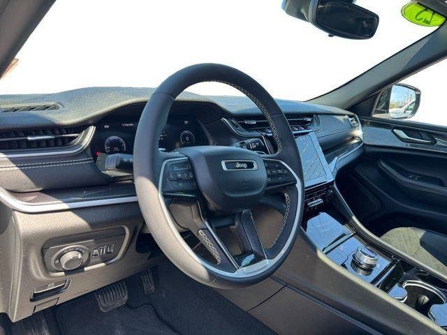 Used 2023 Bright White Clearcoat Jeep Altitude image 11