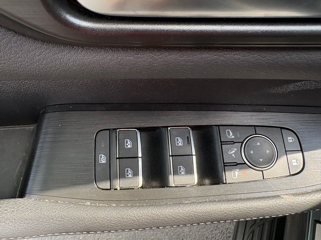 Certified Used 2025 White Nissan Platinum image 13