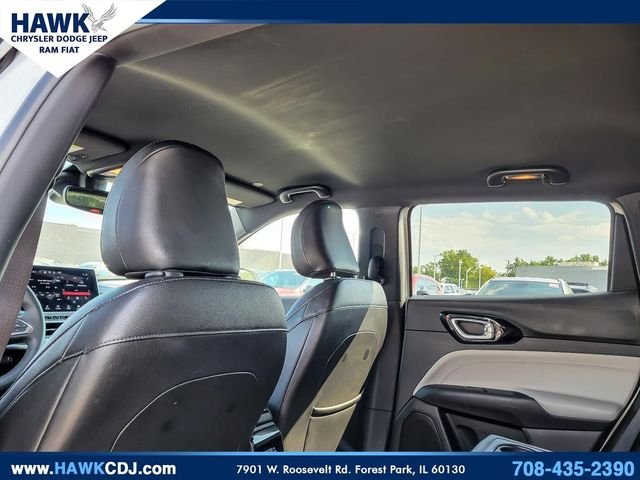 Used 2024 White Jeep Limited image 11