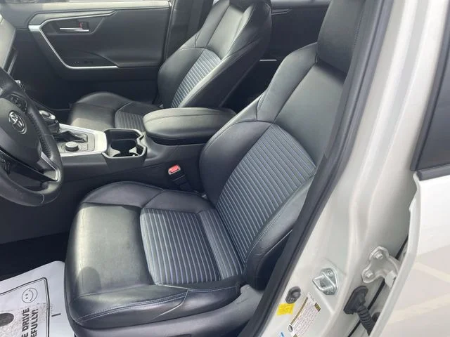 2019 Toyota RAV4 XSE - Photo 17