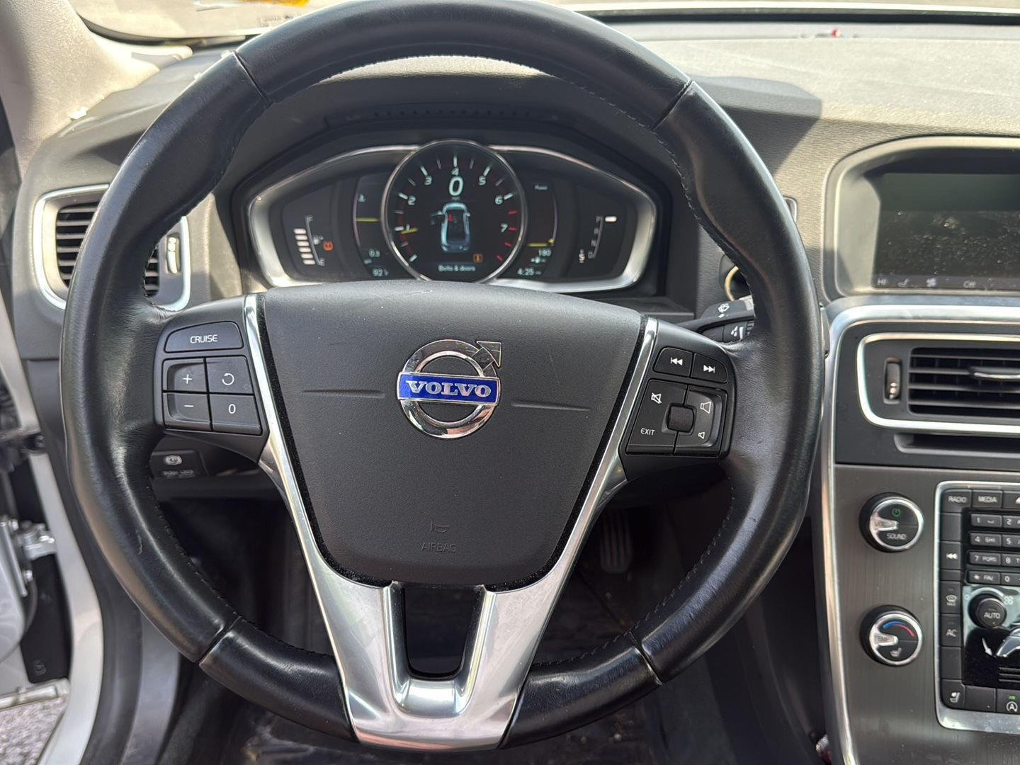 Used 2015 Bright Silver Metallic Volvo T5 Drive-E Premier image 4