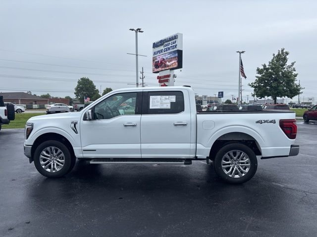 Certified Used 2024 Oxford White Clearcoat Ford Lariat image 9