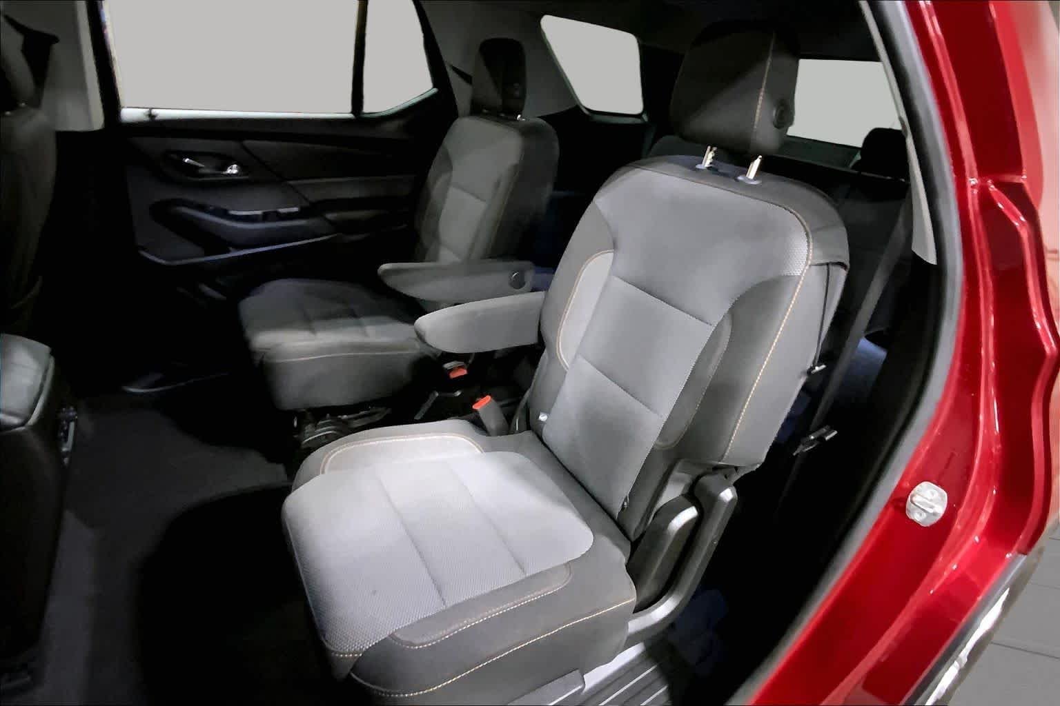 Used 2018 Cajun Red Tintcoat Chevrolet LT Cloth image 21