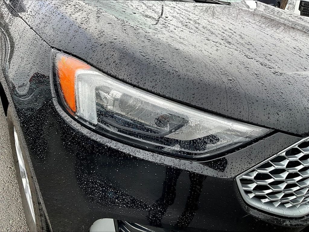 Used 2023 Black Ford SEL image 29