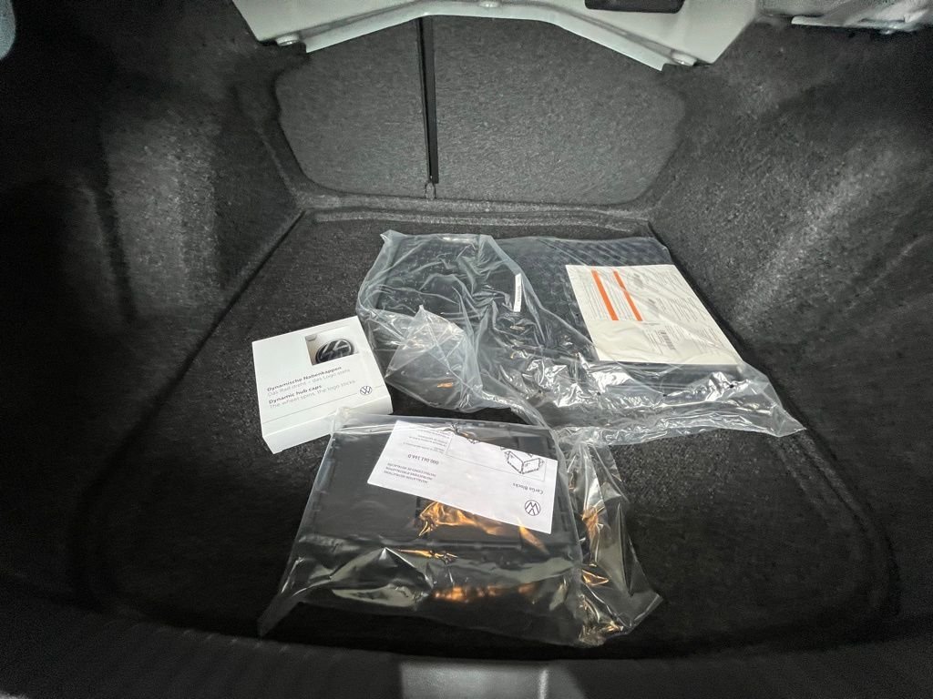 New 2026 Gray Volkswagen 2.0T Autobahn image 27