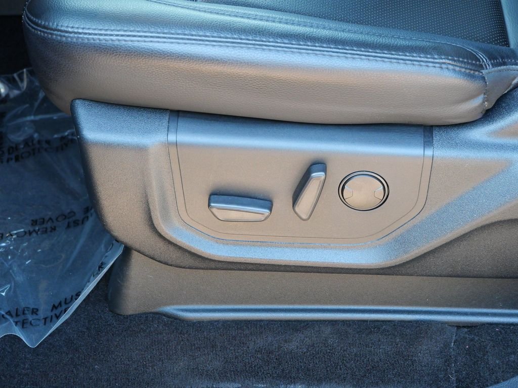 Used 2021 Black Ford XLT image 15