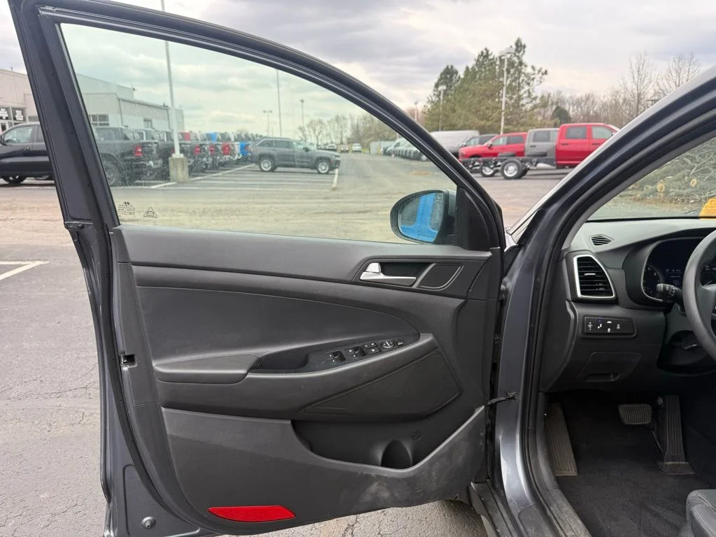 Used 2019 Gray Hyundai SEL image 10