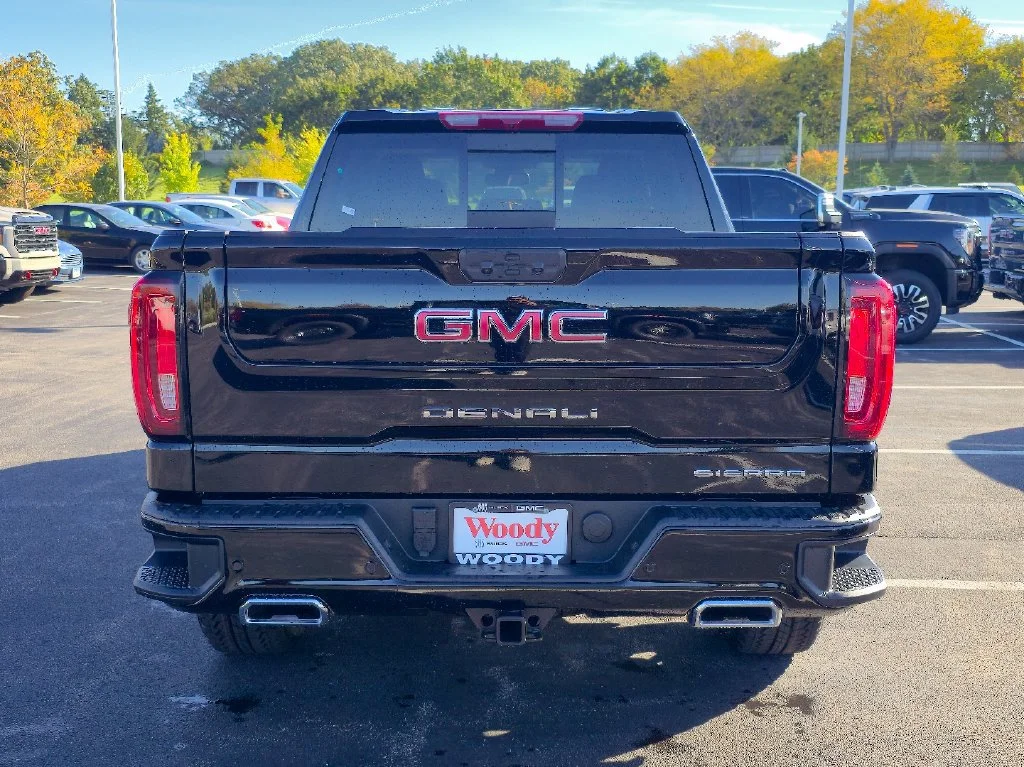 2026 GMC Sierra 1500 Denali - Photo 9
