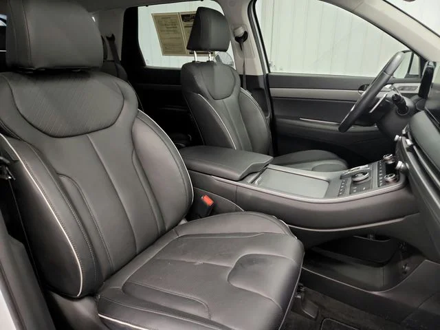 Used 2025 White Hyundai SEL Premium image 38