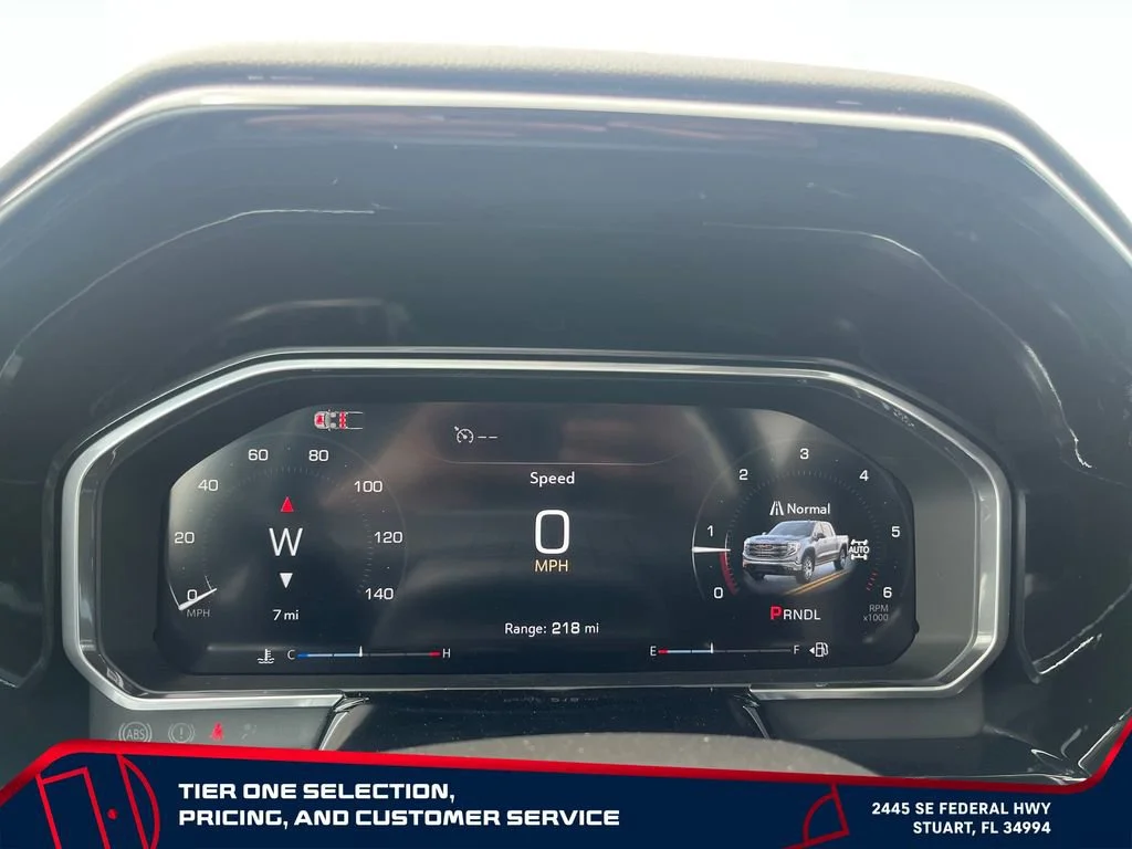 New 2026 Summit White GMC Elevation image 27