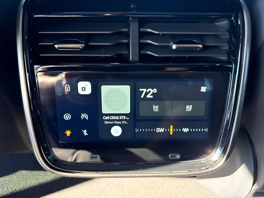 Used 2022 White Rivian Adventure image 12