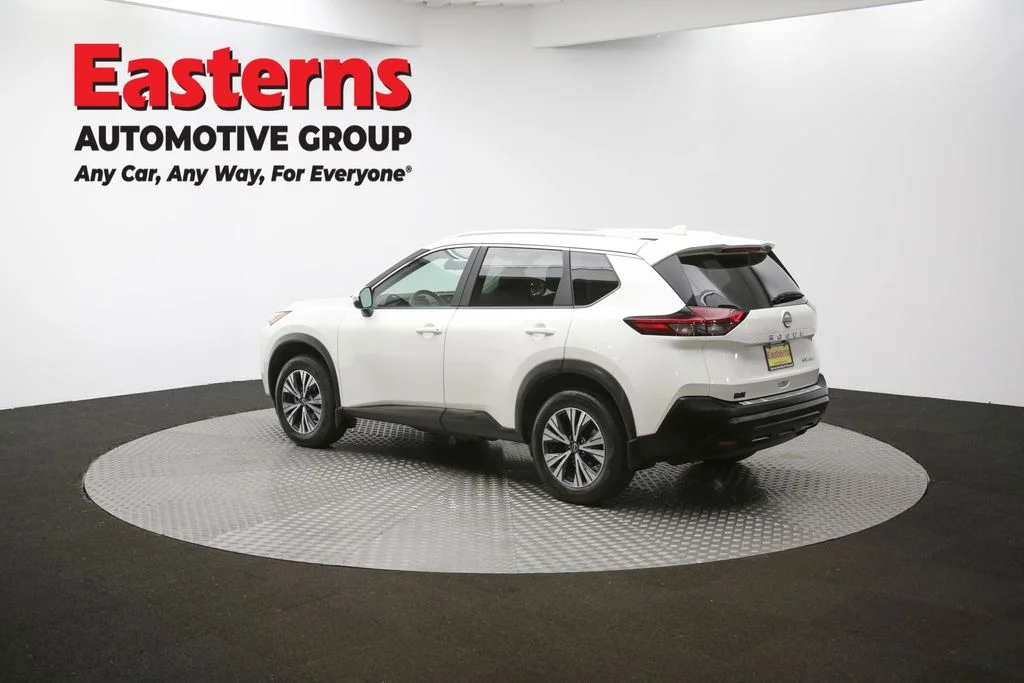 Used 2023 White Nissan SV image 65